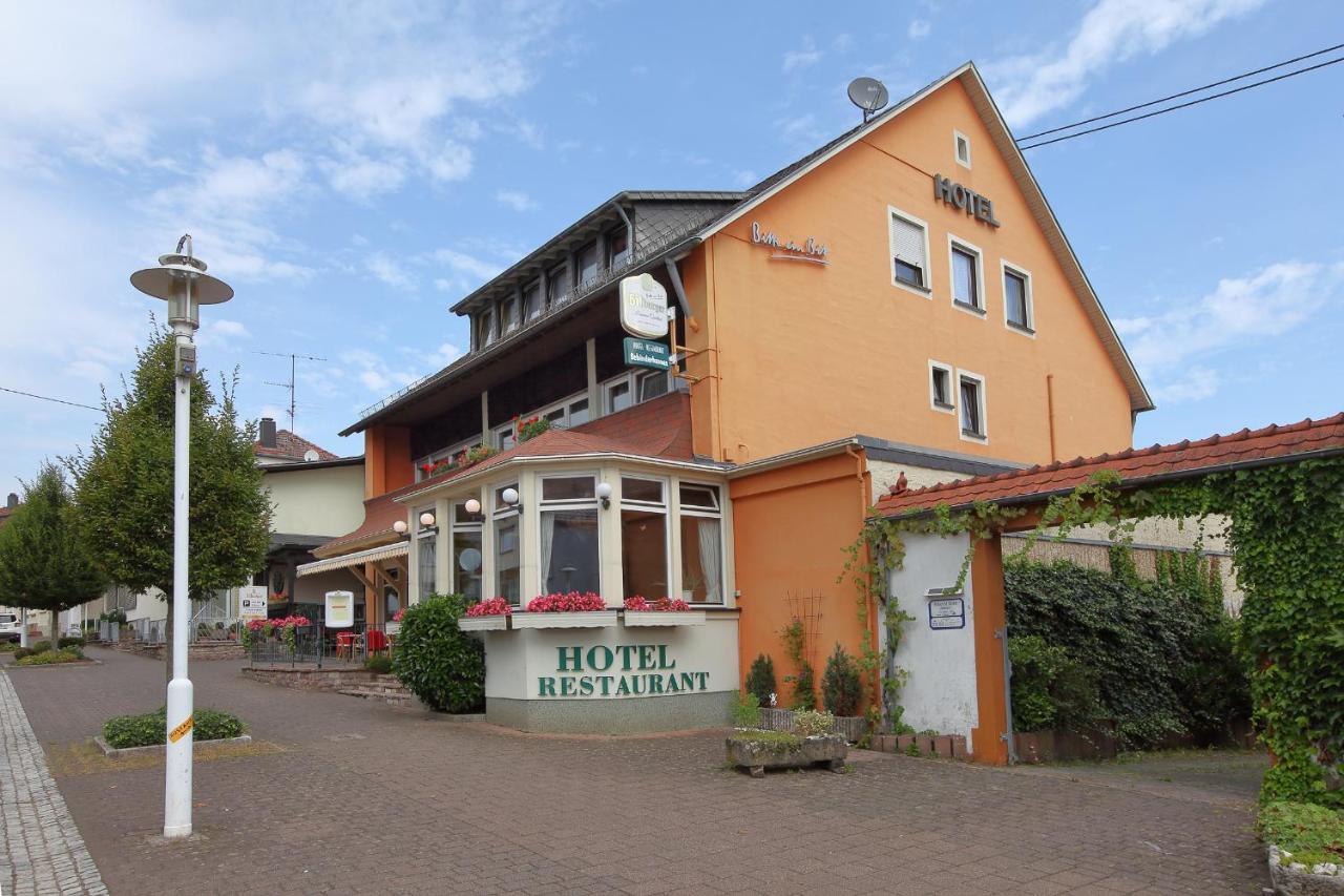 Hotel Schinderhannes Weiskirchen Bagian luar foto